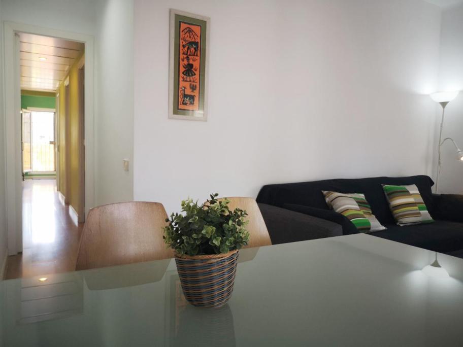 A Home In บาร์เซโลนา ภายนอก รูปภาพ